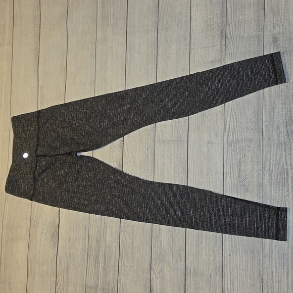 Lululemon Women's Wunder Under Pants III Black and White Size 6 - Picture 2 of 10